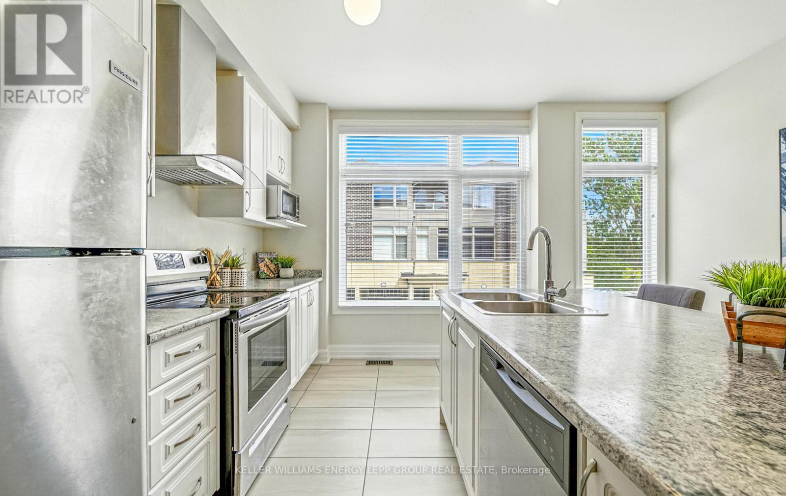 9 - 384 Arctic Red Drive, Oshawa, Ontario  L1L 0M5 - Photo 13 - E12626632