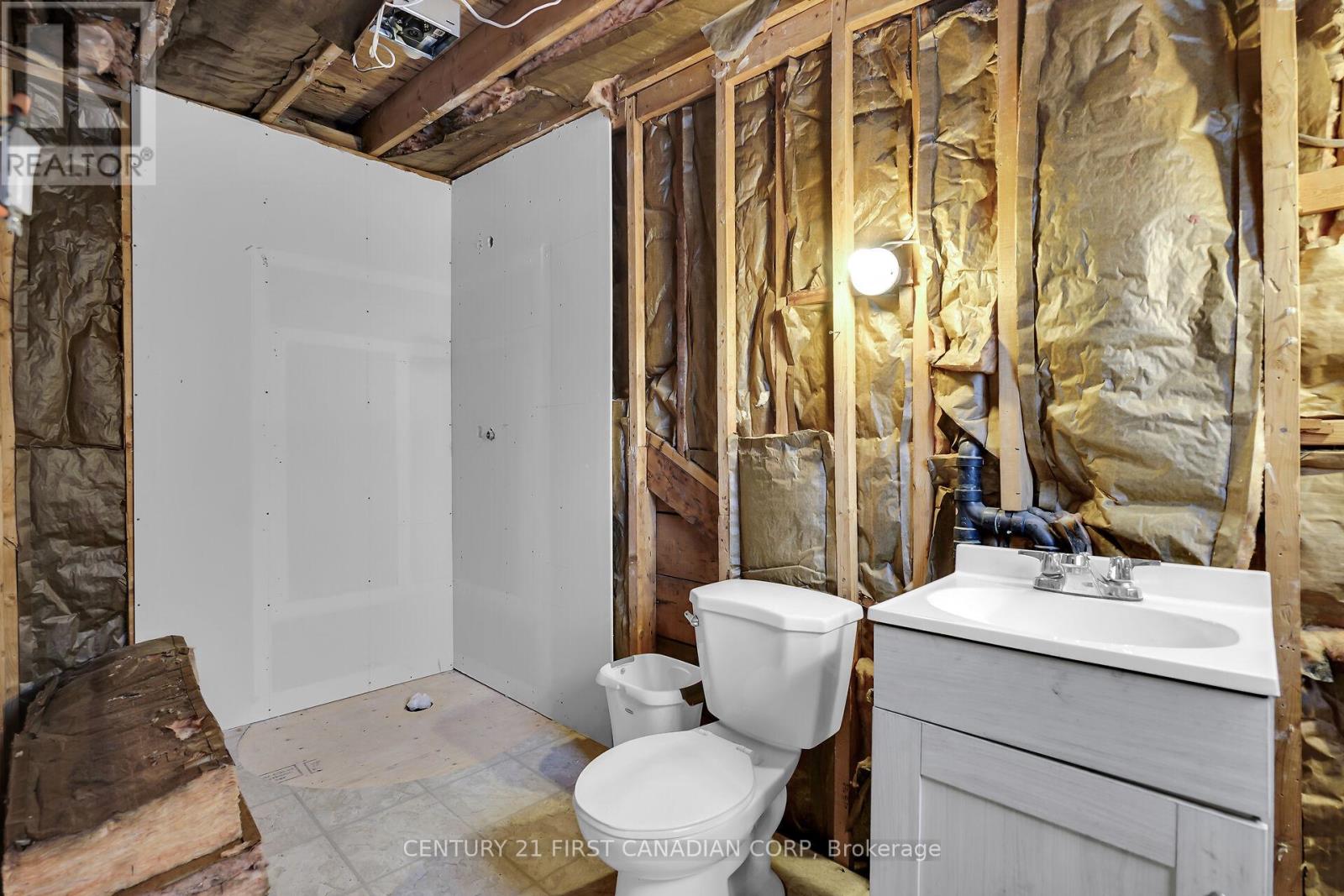 1885 Churchill Avenue, London East, Ontario  N5W 2L4 - Photo 24 - X12626604