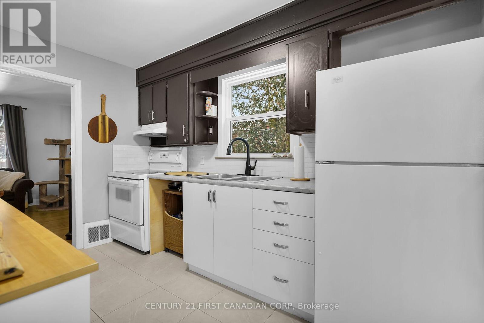 1885 Churchill Avenue, London East, Ontario  N5W 2L4 - Photo 8 - X12626604