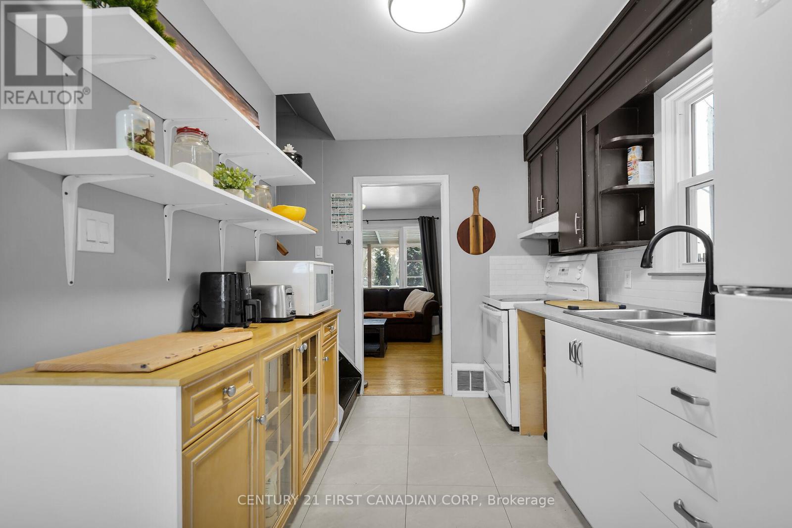 1885 Churchill Avenue, London East, Ontario  N5W 2L4 - Photo 9 - X12626604