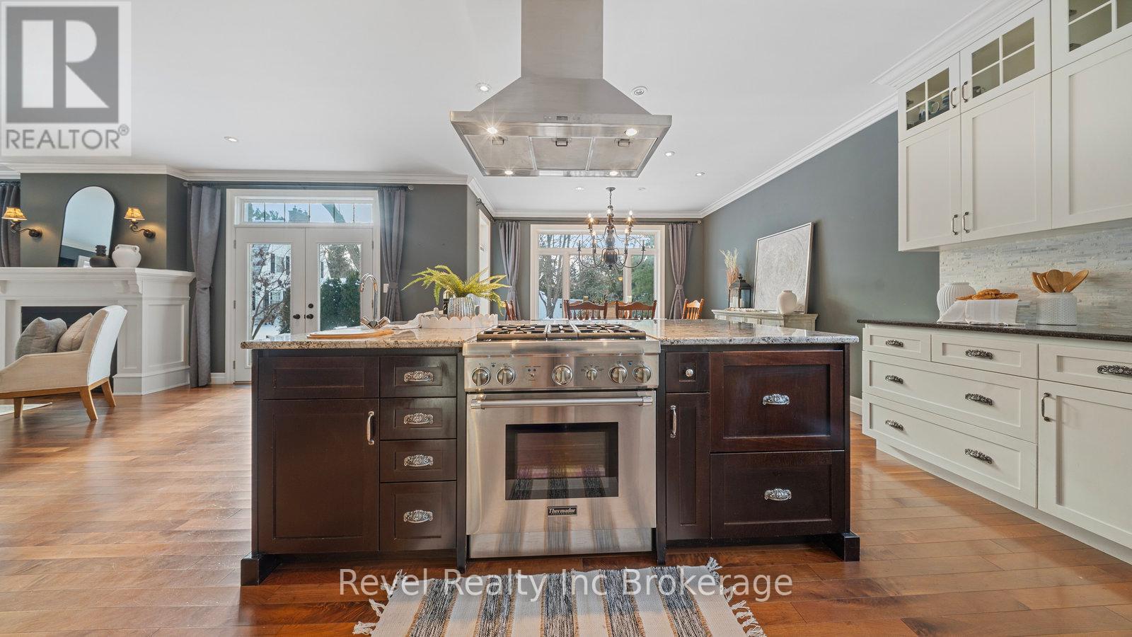 624 Devonshire Avenue, Woodstock (Woodstock - North), Ontario  N4S 5R2 - Photo 11 - X12626600