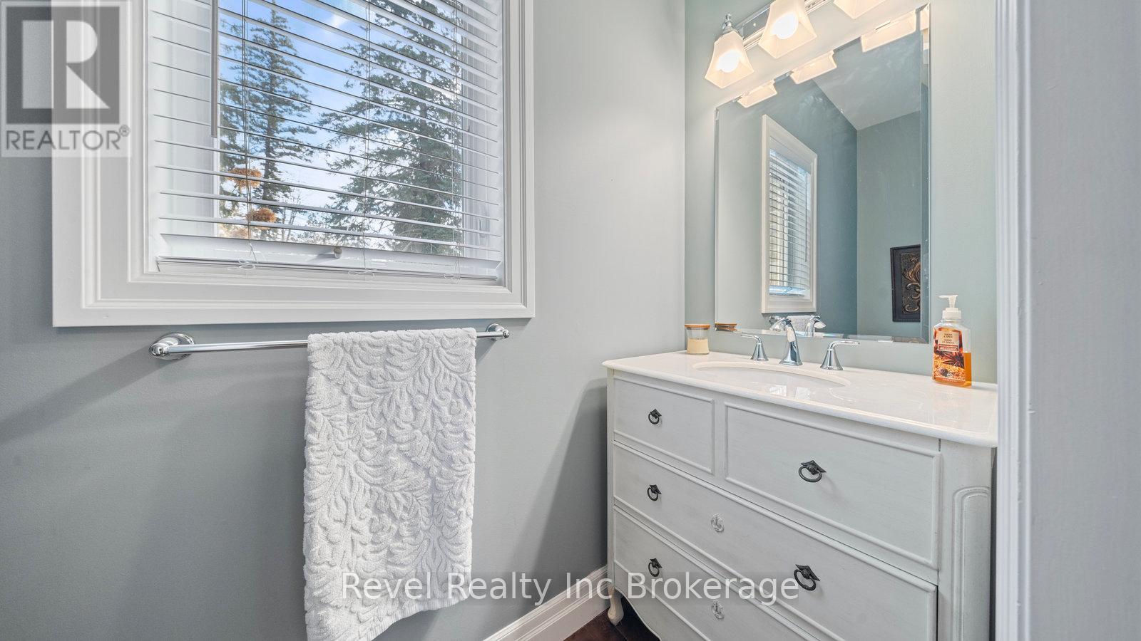 624 Devonshire Avenue, Woodstock (Woodstock - North), Ontario  N4S 5R2 - Photo 19 - X12626600