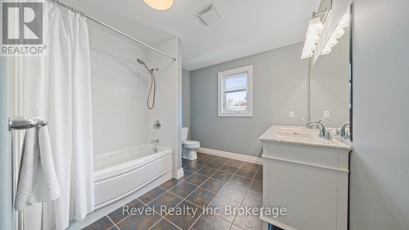 624 Devonshire Avenue, Woodstock (Woodstock - North), Ontario  N4S 5R2 - Photo 27 - X12626600