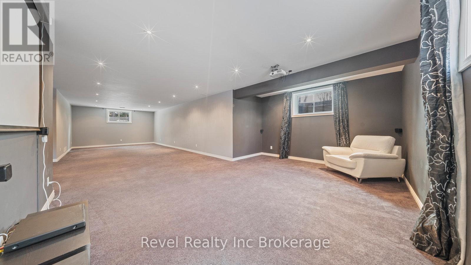 624 Devonshire Avenue, Woodstock (Woodstock - North), Ontario  N4S 5R2 - Photo 29 - X12626600