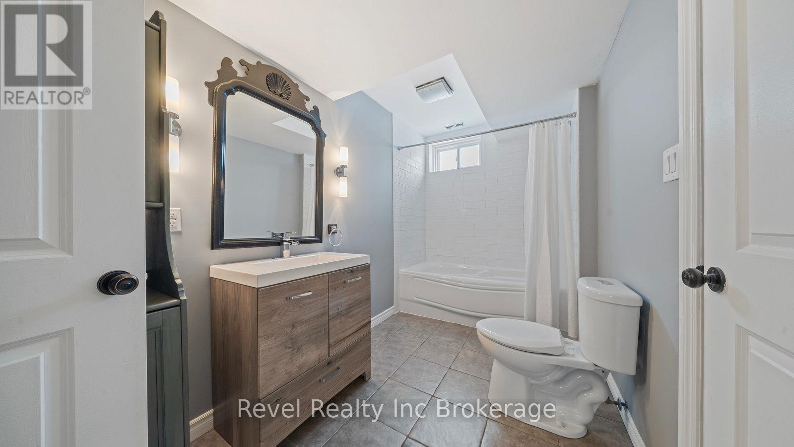 624 Devonshire Avenue, Woodstock (Woodstock - North), Ontario  N4S 5R2 - Photo 30 - X12626600