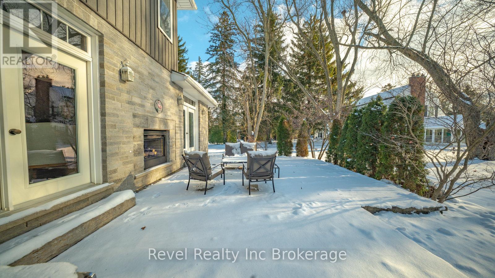 624 Devonshire Avenue, Woodstock (Woodstock - North), Ontario  N4S 5R2 - Photo 35 - X12626600