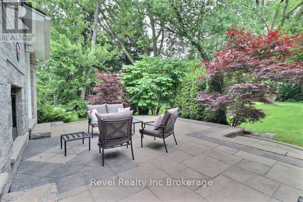 624 Devonshire Avenue, Woodstock (Woodstock - North), Ontario  N4S 5R2 - Photo 44 - X12626600