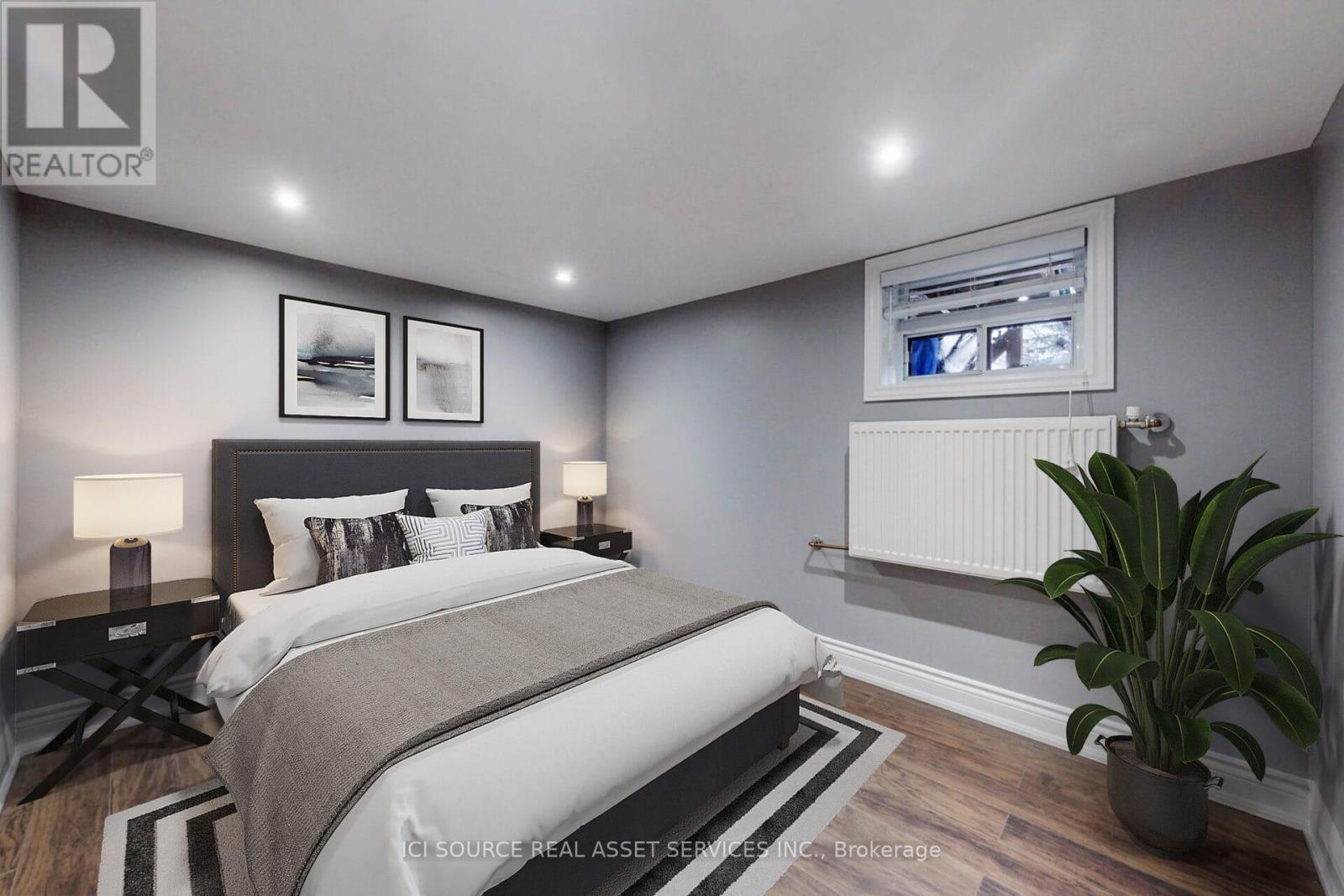 Lower - 8 Davies Crescent, Toronto, Ontario  M4J 2X5 - Photo 4 - E12626614