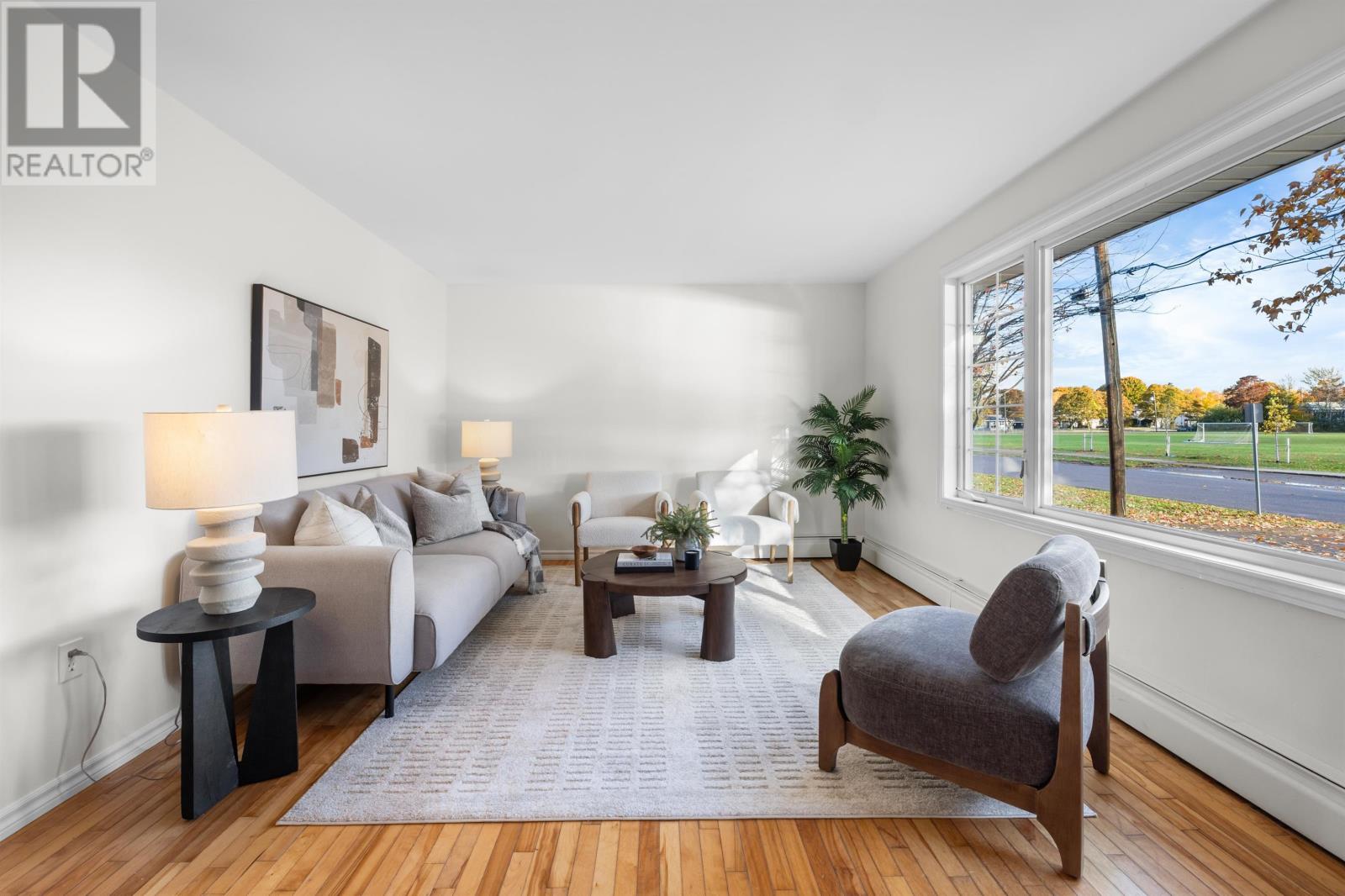 33 Dunkirk Street, Charlottetown, Prince Edward Island  C1A 3Z7 - Photo 4 - 202529316