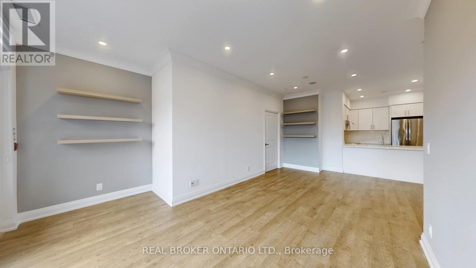 103 - 520 Steeles Avenue W, Vaughan, Ontario  L4J 0H2 - Photo 5 - N12626608