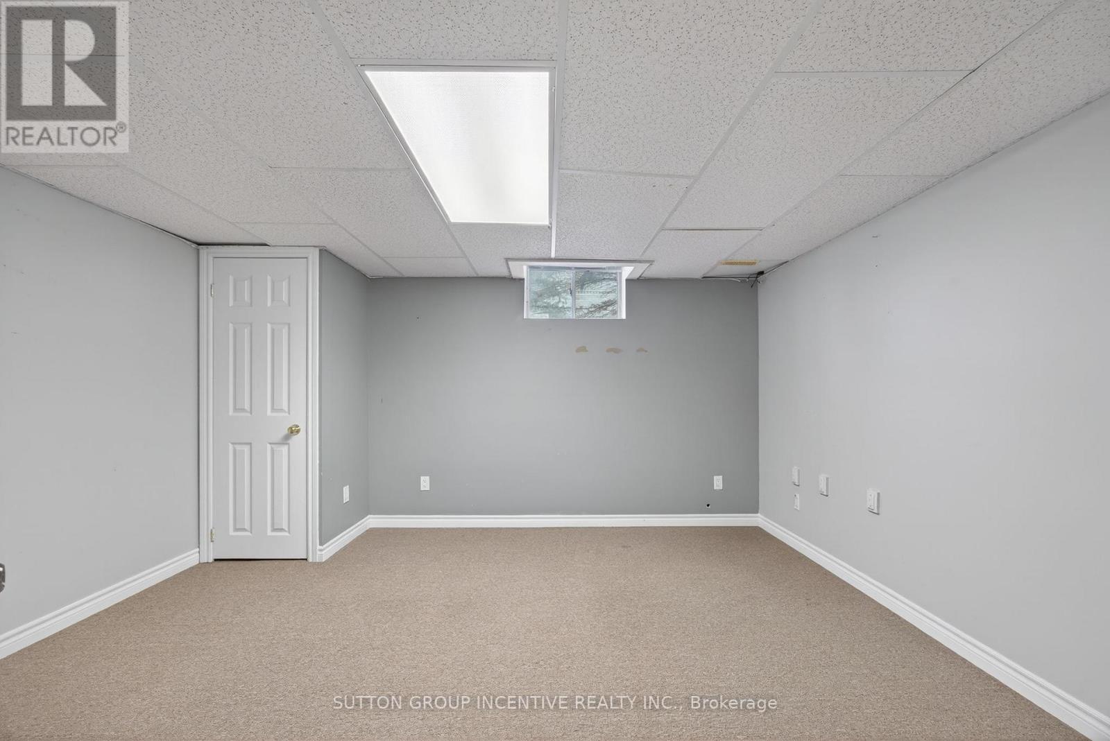 36 Nicholson Crescent, Springwater, Ontario  L9X 0G9 - Photo 22 - S12626620