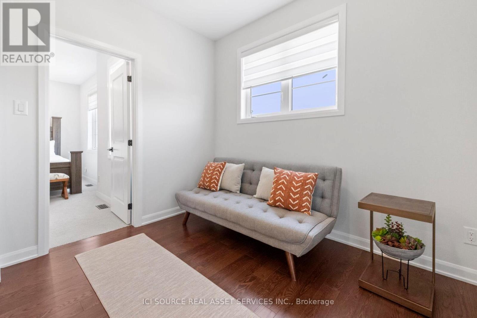 Upper - 733 Coast Circle, Ottawa, Ontario  K4M 0J4 - Photo 19 - X12626598