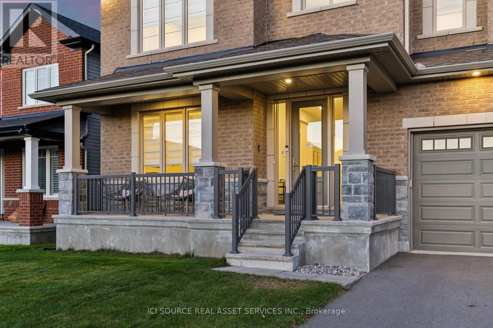 Upper - 733 Coast Circle, Ottawa, Ontario  K4M 0J4 - Photo 2 - X12626598