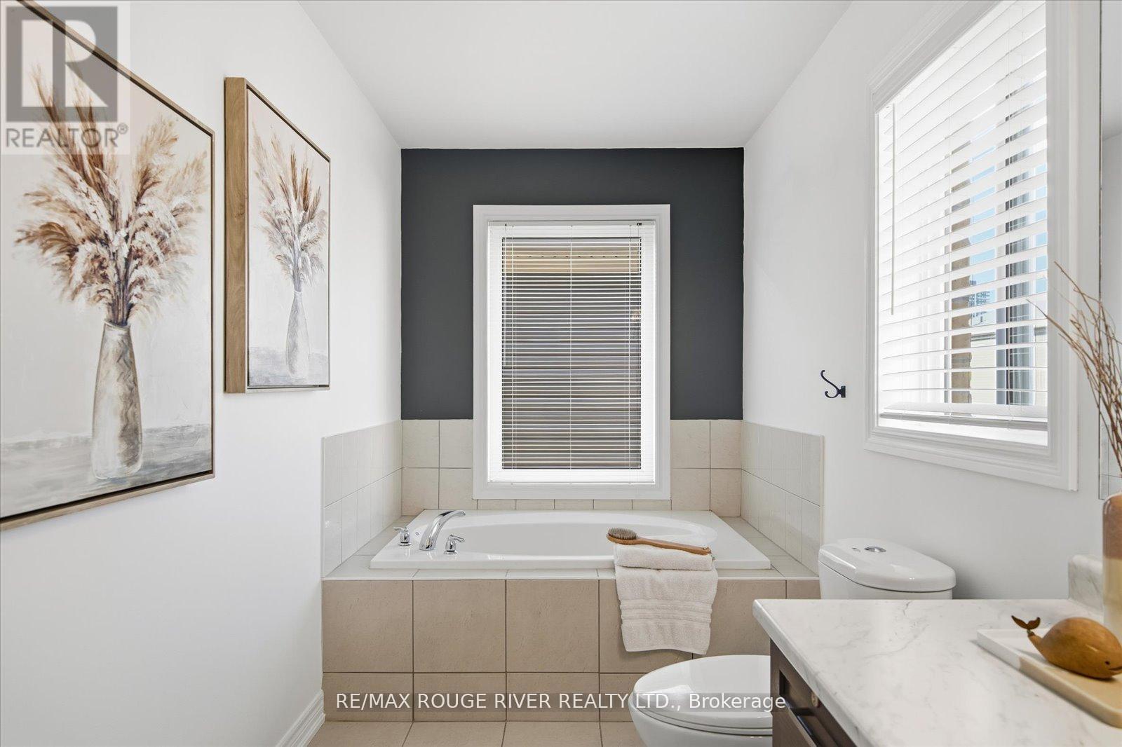 245 Blackwell Crescent, Oshawa, Ontario  L1L 0C9 - Photo 22 - E12614996