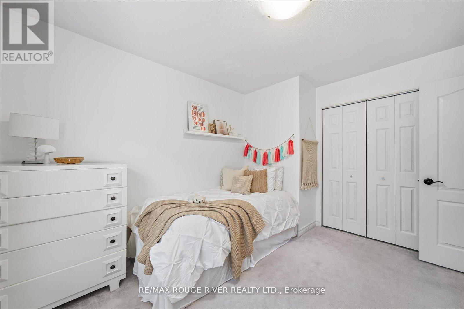 245 Blackwell Crescent, Oshawa, Ontario  L1L 0C9 - Photo 24 - E12614996