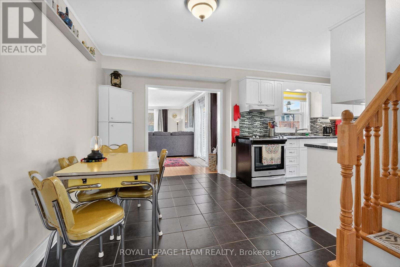 97 Woodward Street, Carleton Place, Ontario K7C 1E7 - Photo 14 - X12626644