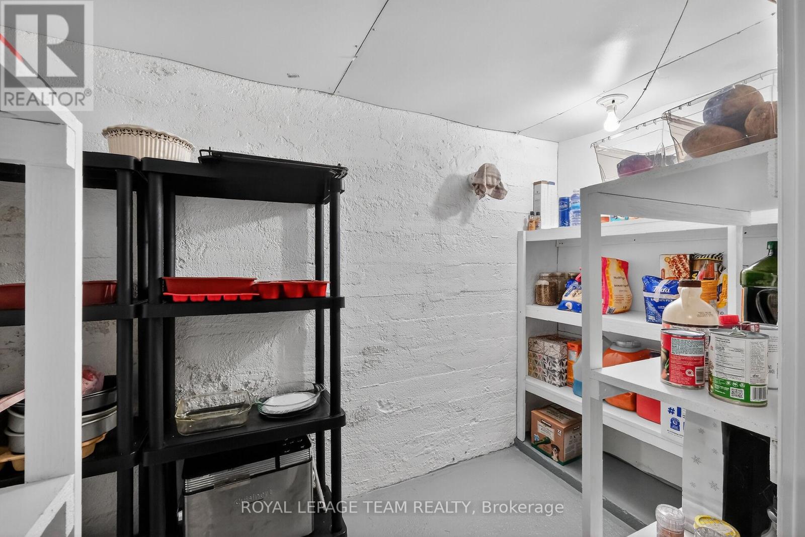 97 Woodward Street, Carleton Place, Ontario K7C 1E7 - Photo 33 - X12626644