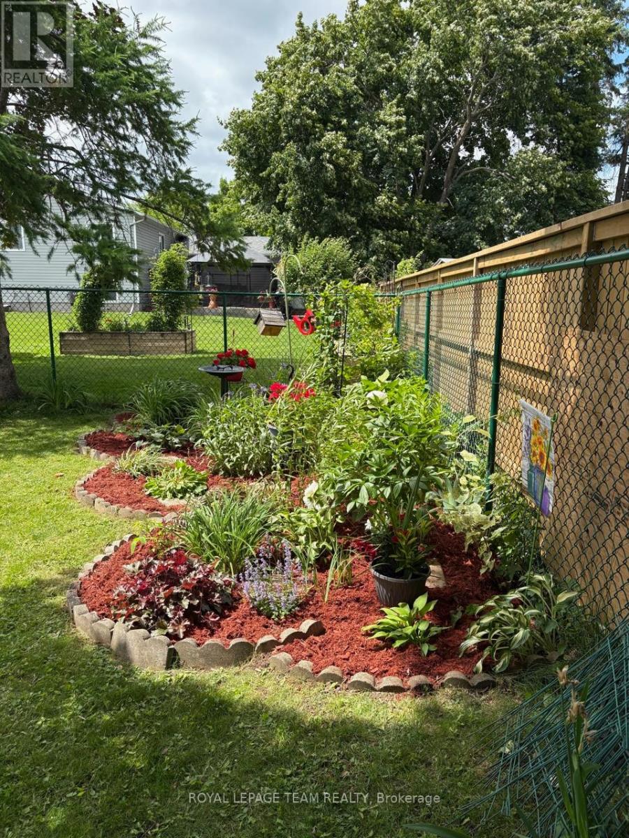 97 Woodward Street, Carleton Place, Ontario K7C 1E7 - Photo 42 - X12626644