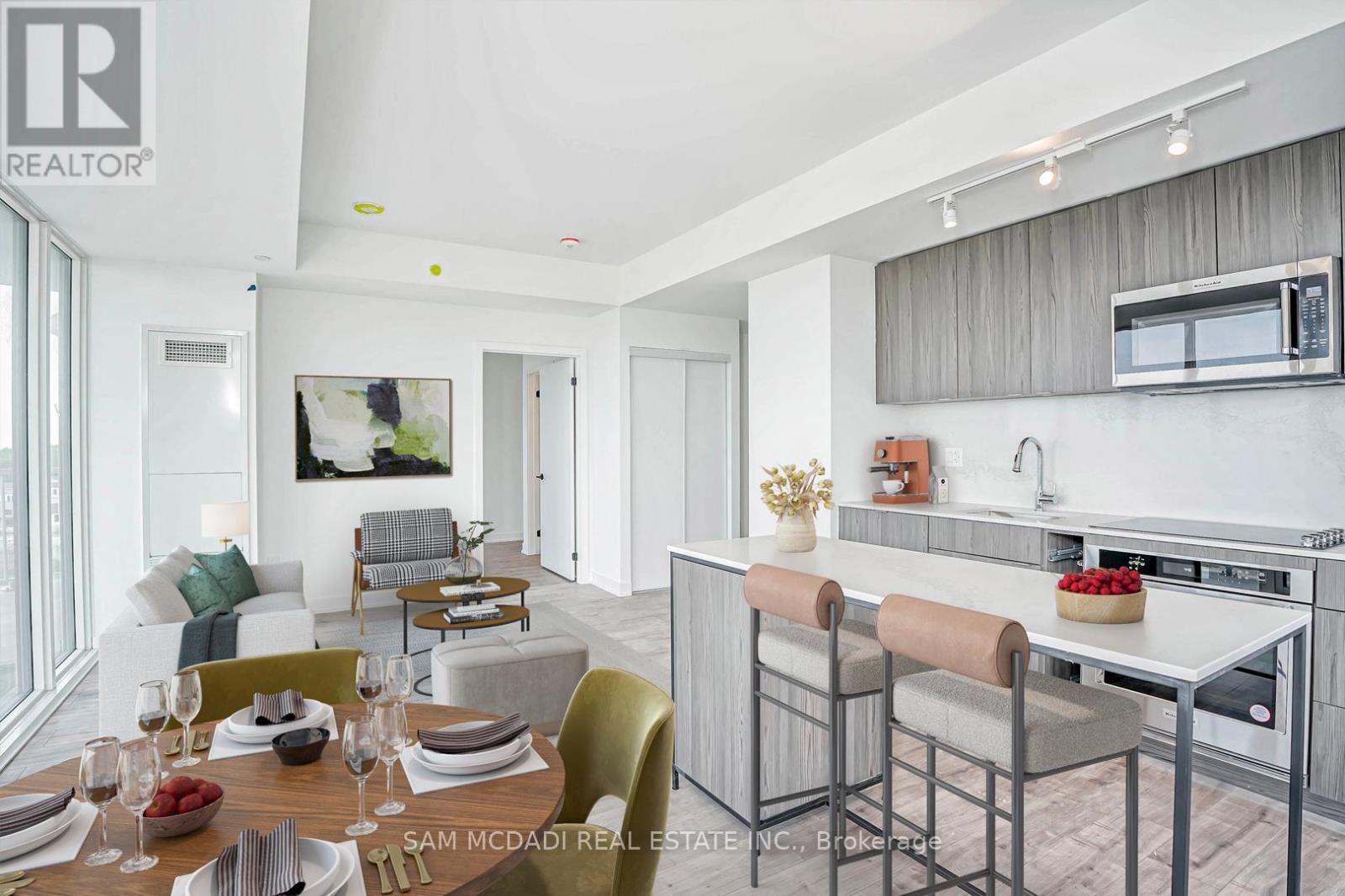 805 - 220 MISSINNIHE WAY, Mississauga, Ontario