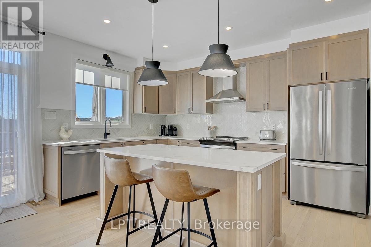 1022 Showman Street, Ottawa, Ontario  K0A 2Z0 - Photo 18 - X12513398