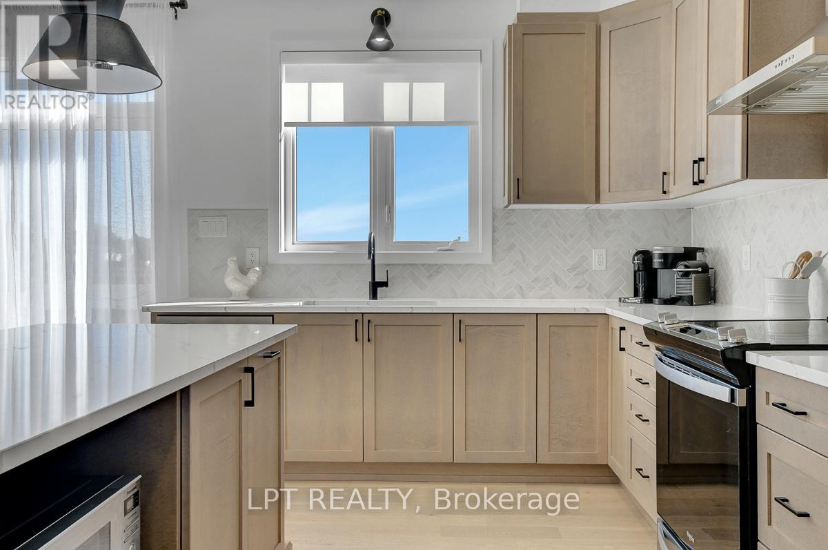 1022 Showman Street, Ottawa, Ontario  K0A 2Z0 - Photo 22 - X12513398