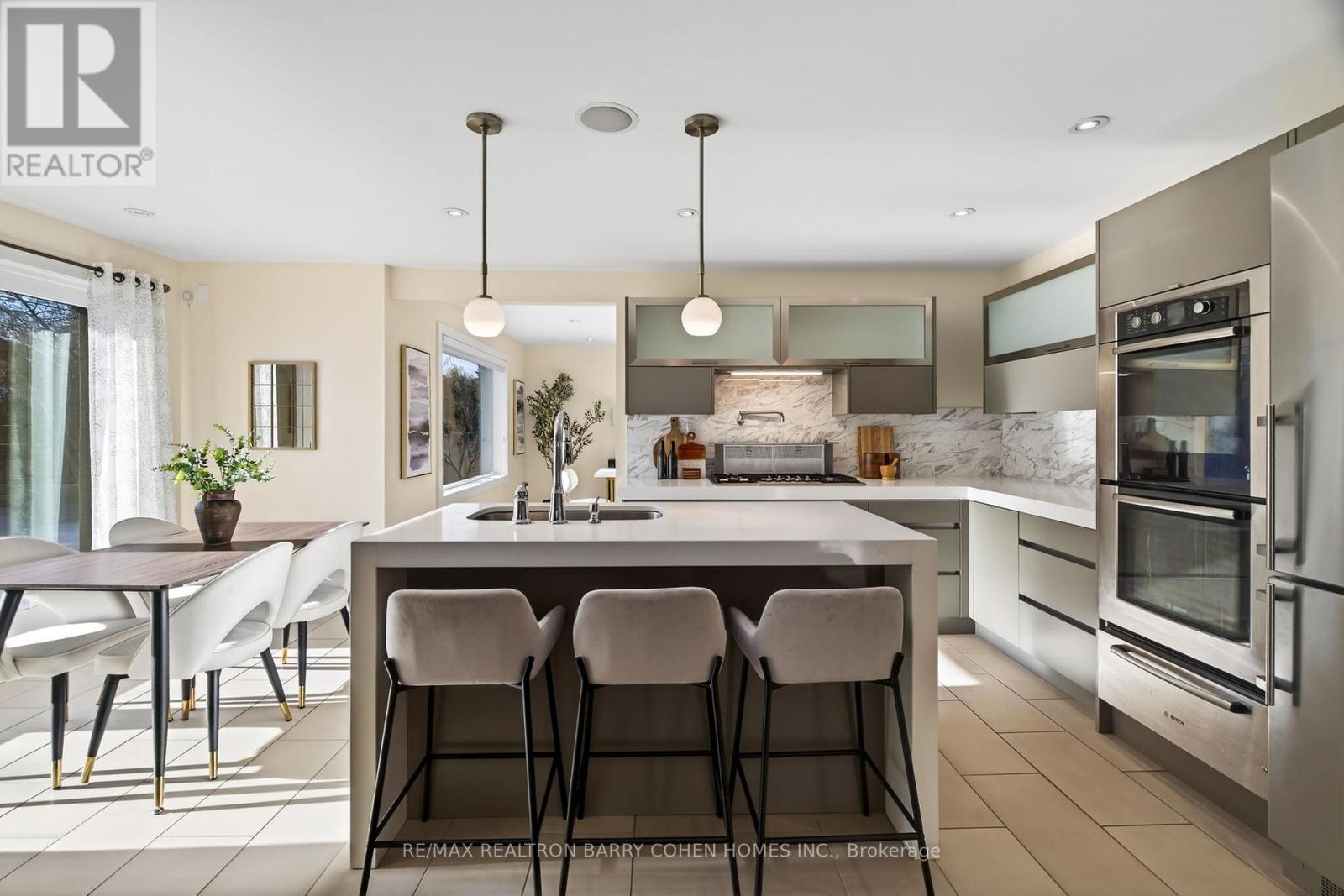 5 Sulgrave Crescent, Toronto, Ontario  M2L 1W5 - Photo 12 - C12626638