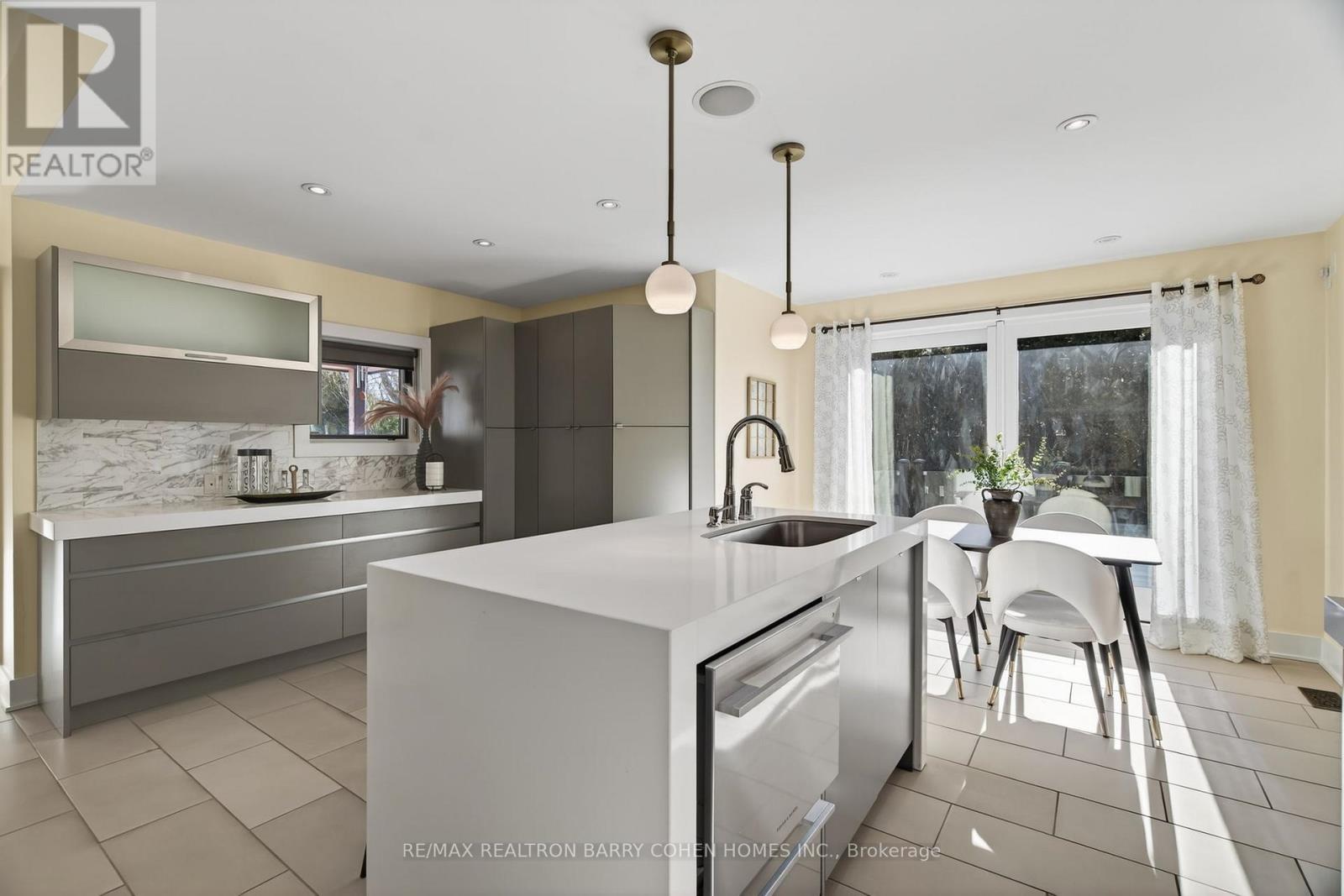 5 Sulgrave Crescent, Toronto, Ontario  M2L 1W5 - Photo 15 - C12626638