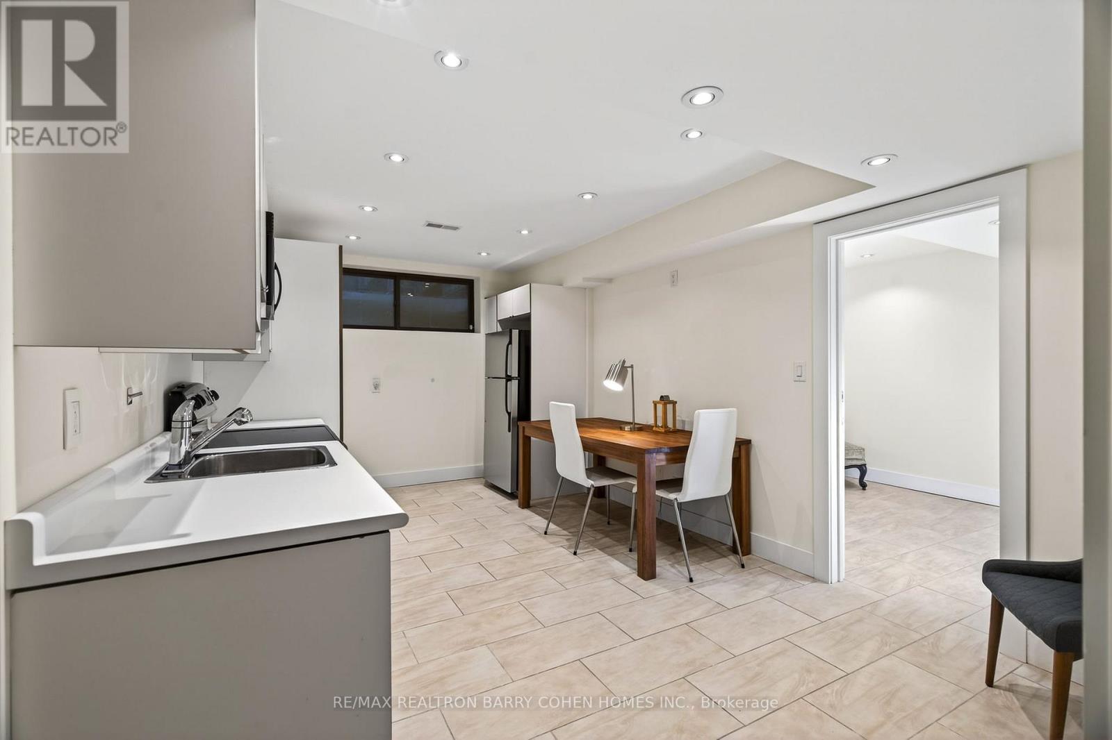 5 Sulgrave Crescent, Toronto, Ontario  M2L 1W5 - Photo 34 - C12626638