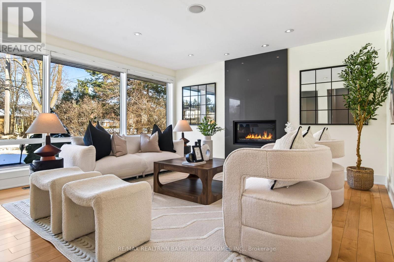 5 Sulgrave Crescent, Toronto, Ontario  M2L 1W5 - Photo 6 - C12626638