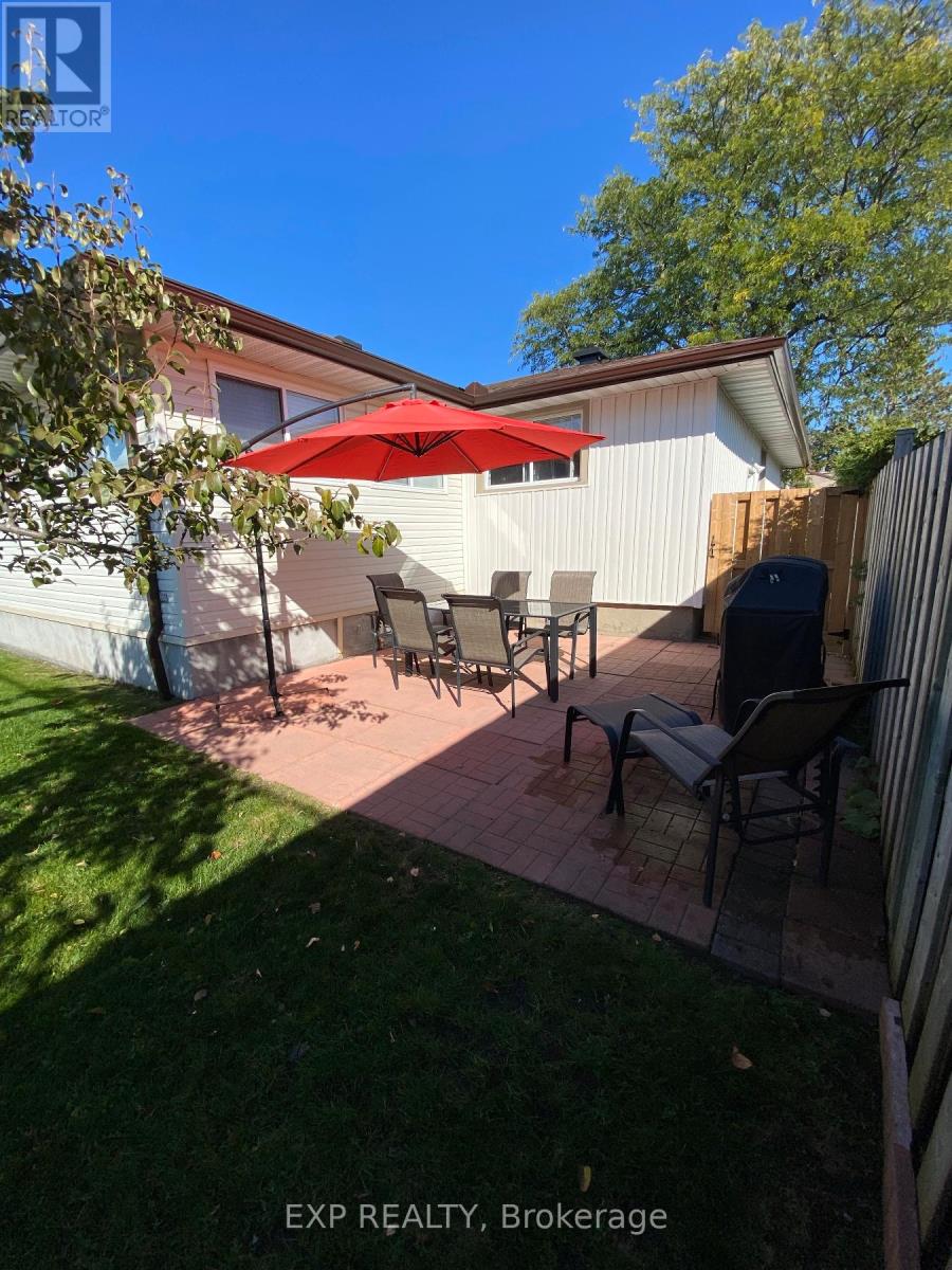 B - 1344 Avenue U Avenue, Ottawa, Ontario  K1G 0E1 - Photo 21 - X12614970