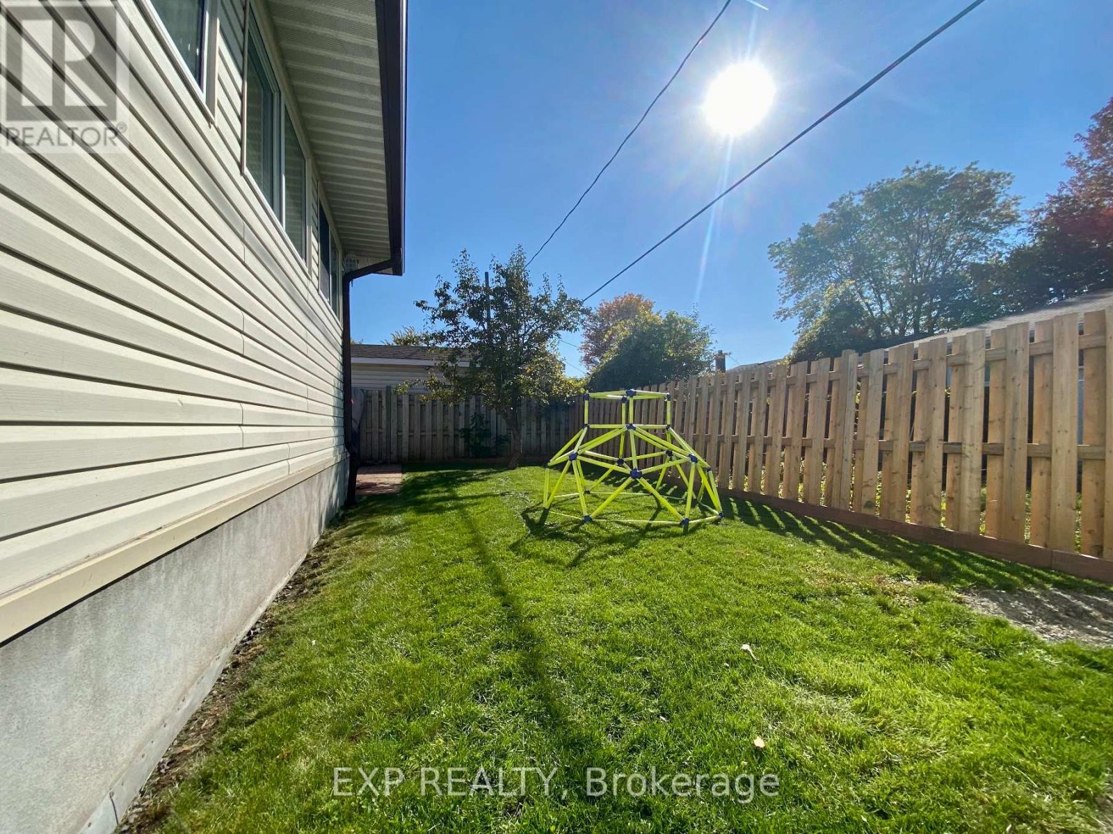 B - 1344 Avenue U Avenue, Ottawa, Ontario  K1G 0E1 - Photo 23 - X12614970