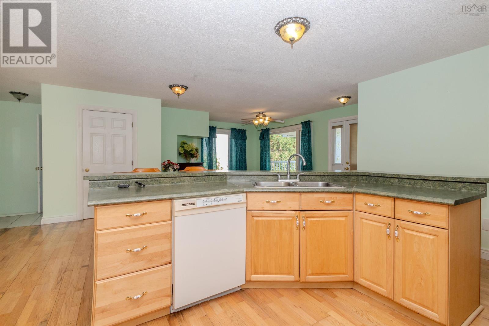 41 Franklyn Drive, Sydney, Nova Scotia B1M 1A6 - Photo 14 - 202522917