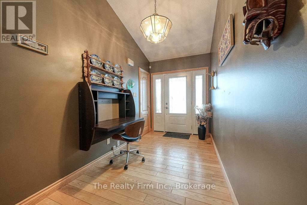 716173 18th Line, Blandford-Blenheim, Ontario  N0J 1M0 - Photo 9 - X12148015