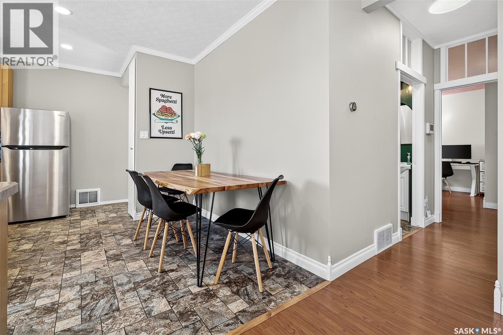 1116 Hochelaga Street W, Moose Jaw, Saskatchewan  S6H 2J2 - Photo 25 - SK025503