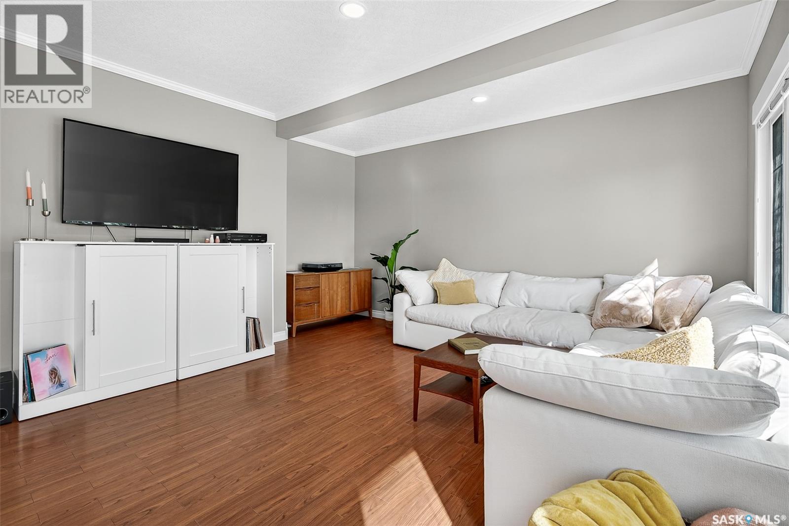 1116 Hochelaga Street W, Moose Jaw, Saskatchewan  S6H 2J2 - Photo 5 - SK025503