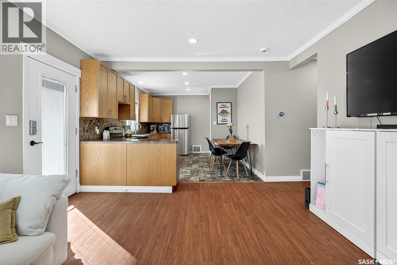 1116 Hochelaga Street W, Moose Jaw, Saskatchewan  S6H 2J2 - Photo 9 - SK025503