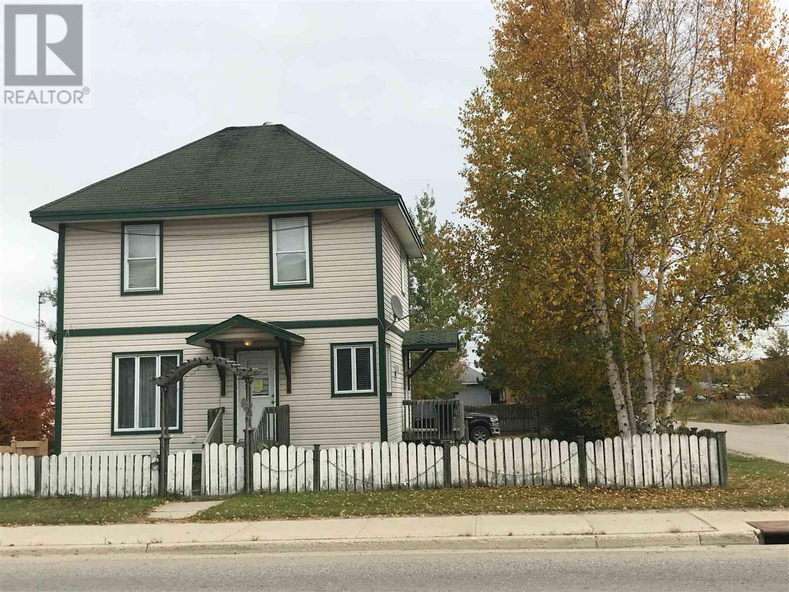 114 Monk St, Chapleau, Ontario  P0M 1K0 - Photo 1 - SM253273