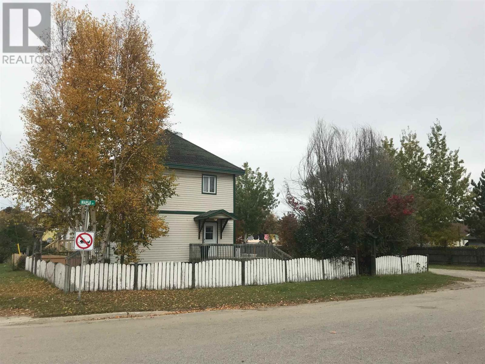 114 Monk St, Chapleau, Ontario  P0M 1K0 - Photo 2 - SM253273