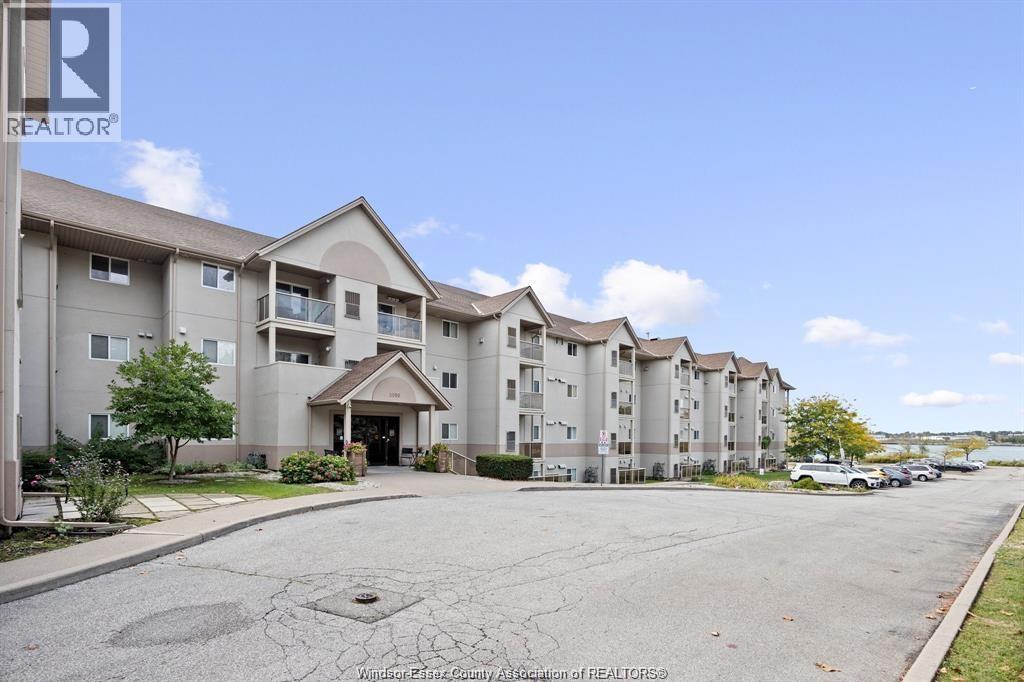 MLS# 25031559: 3000 SANDWICH STREET Unit# 218, Windsor, Canada
