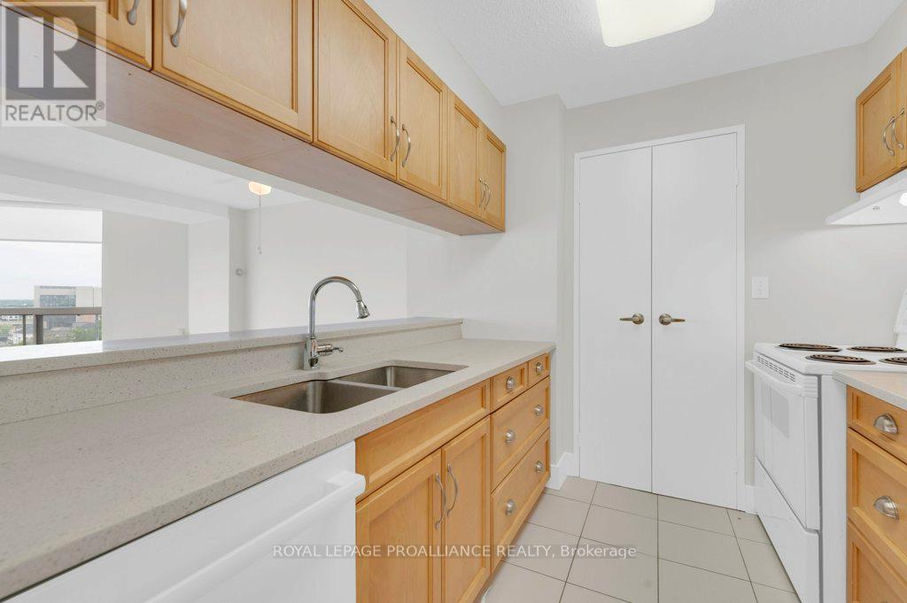 906 - 344 Front Street, Belleville, Ontario  K8N 5M4 - Photo 10 - X12626688