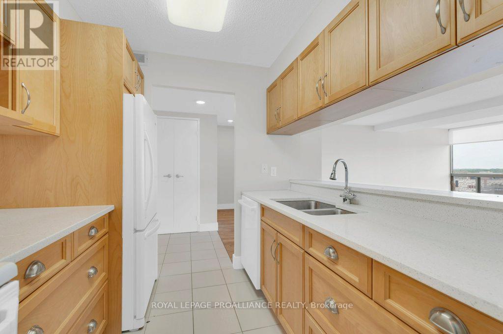 906 - 344 Front Street, Belleville, Ontario  K8N 5M4 - Photo 12 - X12626688