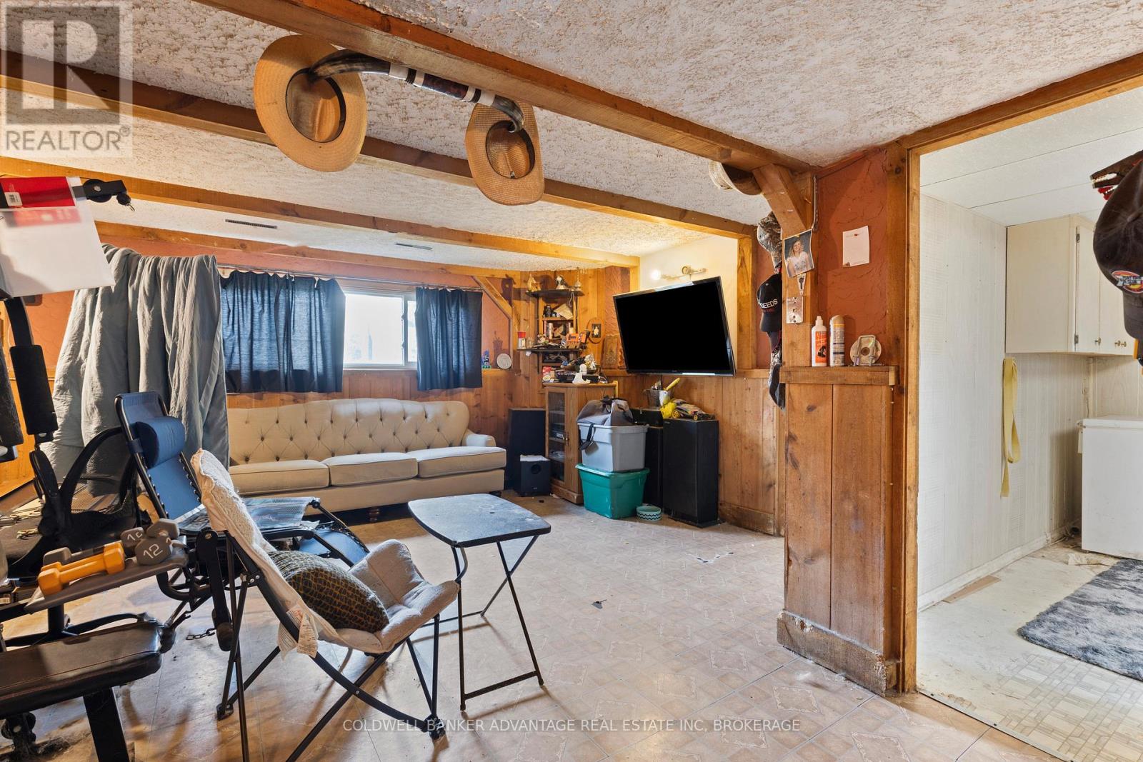 1377 Garrison Road, Fort Erie, Ontario L2A 1P4 - Photo 14 - X12423009