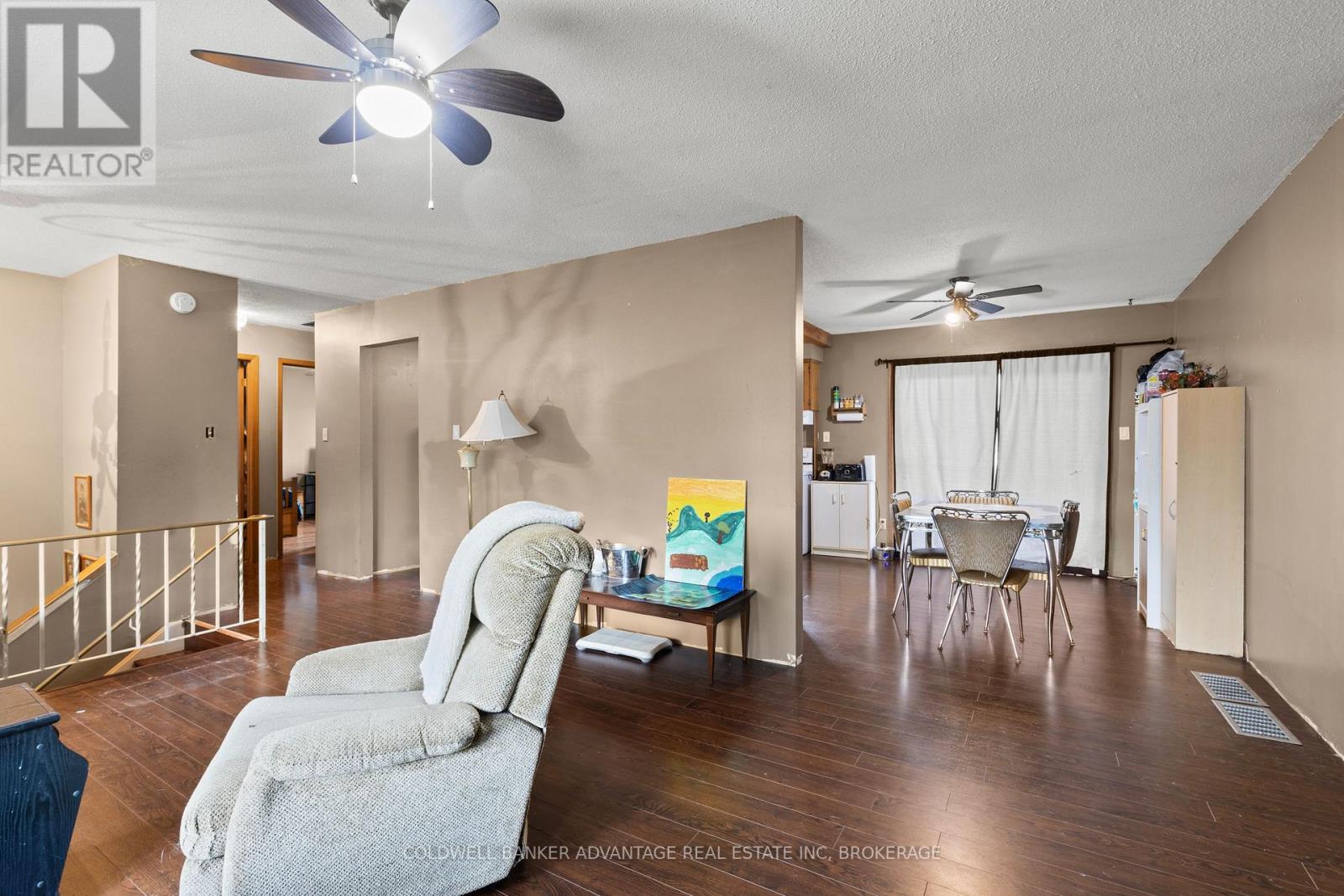 1377 Garrison Road, Fort Erie, Ontario L2A 1P4 - Photo 6 - X12423009