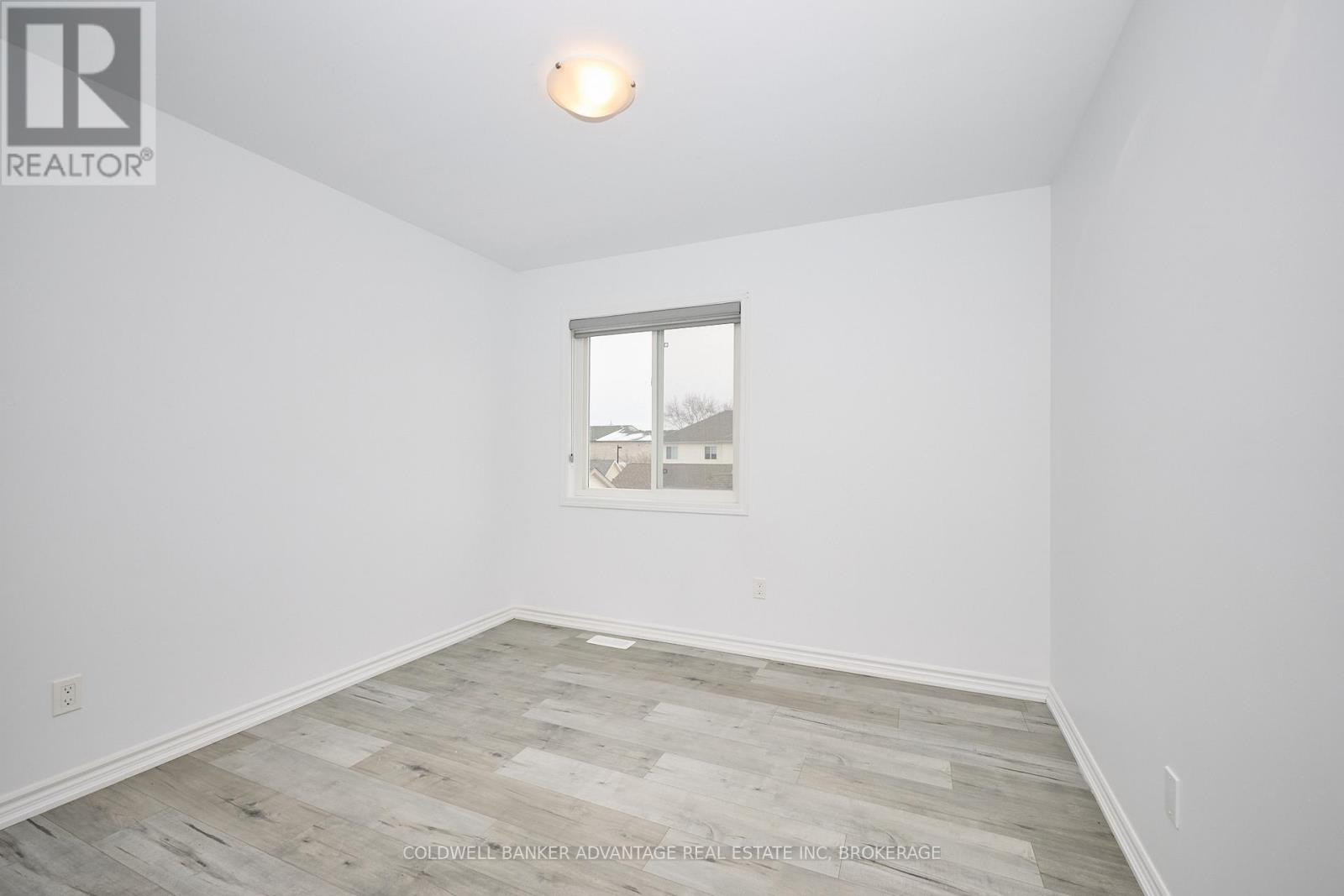 23 Perenack Avenue, Welland, Ontario  L3C 0J2 - Photo 18 - X12626652