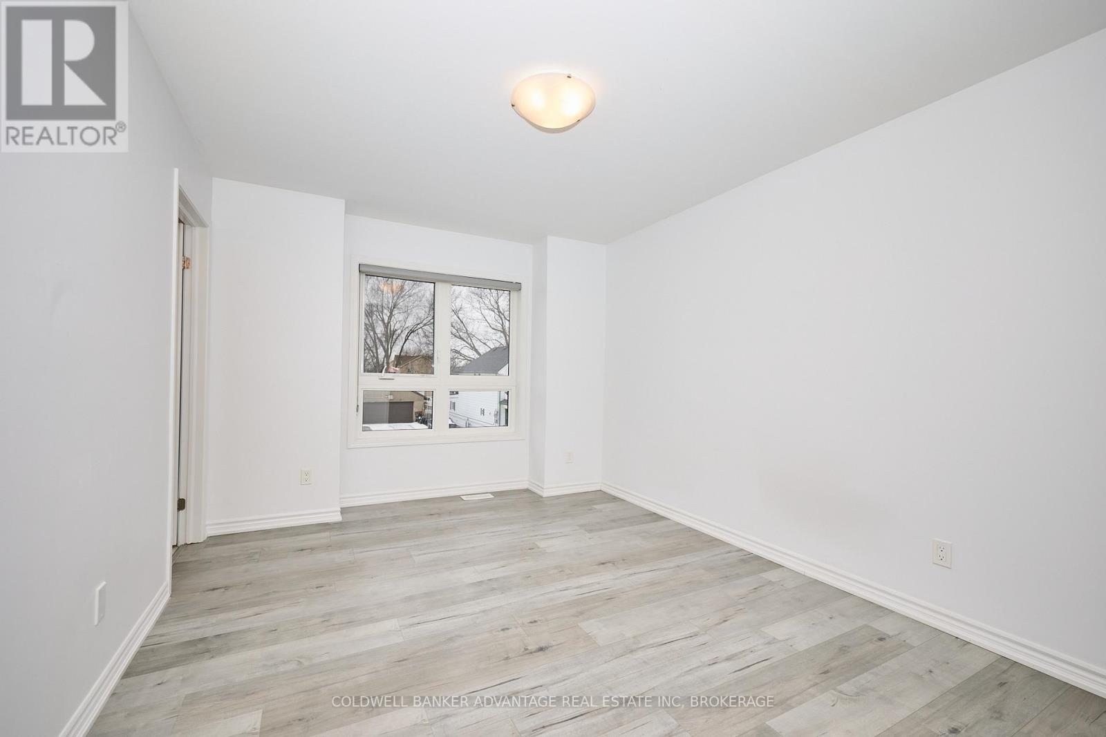 23 Perenack Avenue, Welland, Ontario  L3C 0J2 - Photo 20 - X12626652