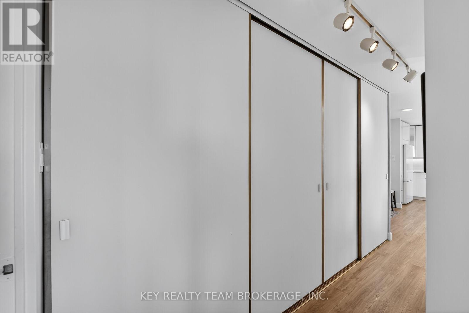 1107 - 15 Towering Heights Boulevard, St. Catharines, Ontario L2T 3G7 - Photo 28 - X12626654