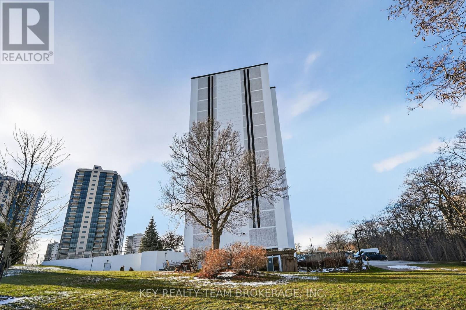 1107 - 15 Towering Heights Boulevard, St. Catharines, Ontario L2T 3G7 - Photo 46 - X12626654