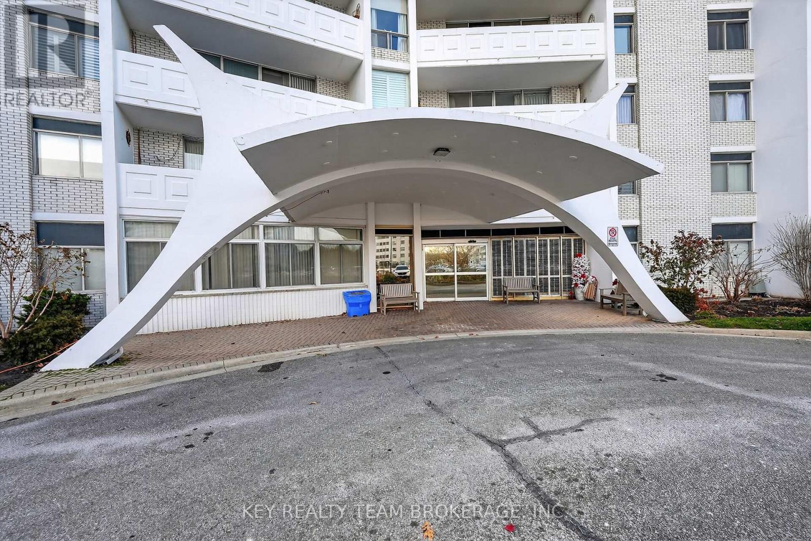 1107 - 15 Towering Heights Boulevard, St. Catharines, Ontario L2T 3G7 - Photo 48 - X12626654