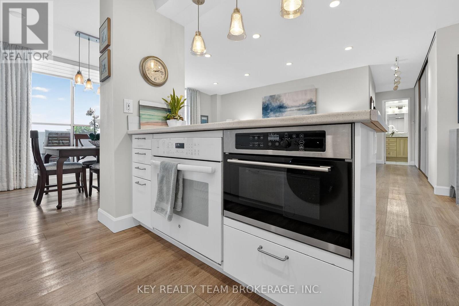 1107 - 15 Towering Heights Boulevard, St. Catharines, Ontario L2T 3G7 - Photo 5 - X12626654