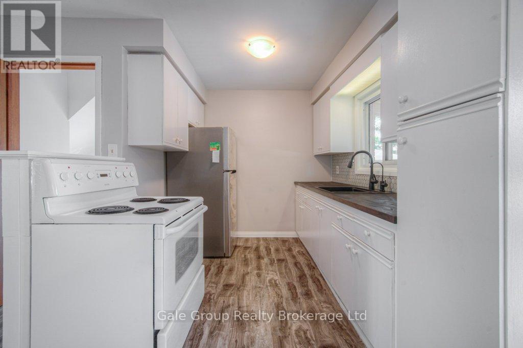 B - 808 Walter Street, Cambridge, Ontario  N3H 4P3 - Photo 13 - X12626682